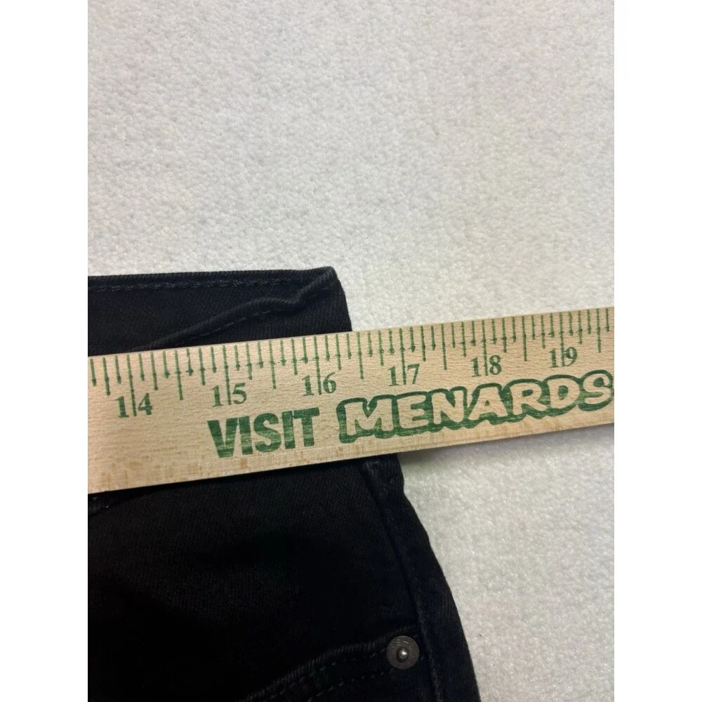 Levis excellent pre